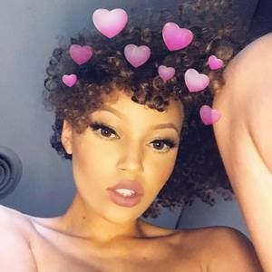 Meet your Posher, Alana